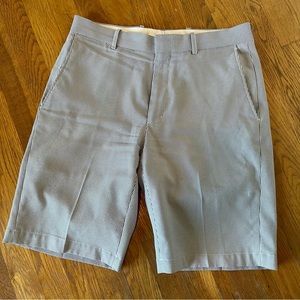 Walter Hagen - Golf/Dress Shorts - Size 32